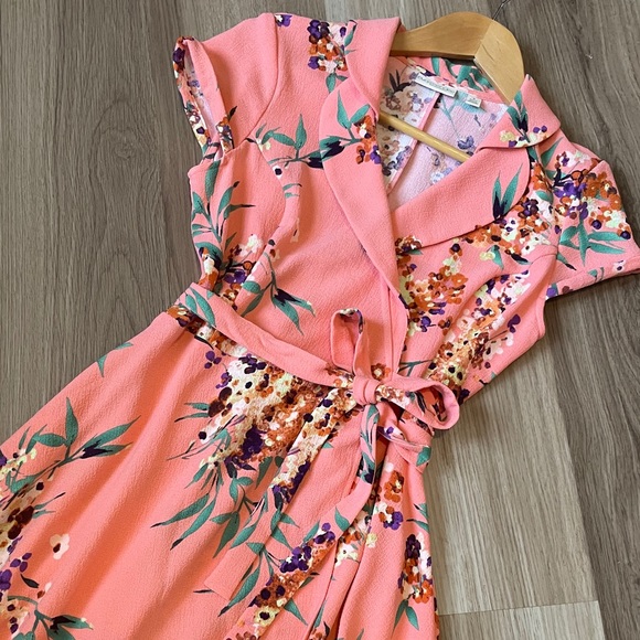 Eva Mendes NY&C Marina Floral Wrap Dress 2P (A15) - Picture 2 of 16